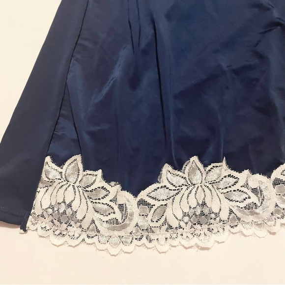 Rene Rofe Lingerie Women’s Size Small - Picture 8 of 16